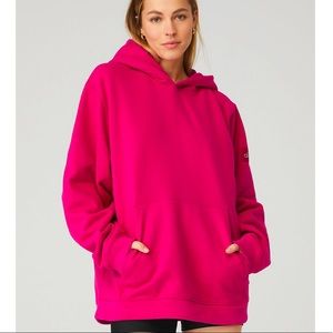 Alo renown hoodie in magenta crush size medium!
